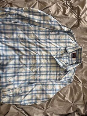 Untuckit wrinkle frew